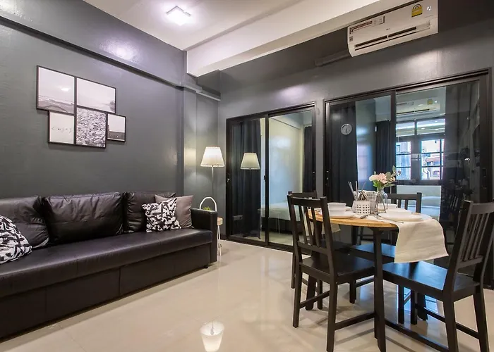 T5 2 Bedrooms/6guests/full Kitchen/1 Min To Bts *